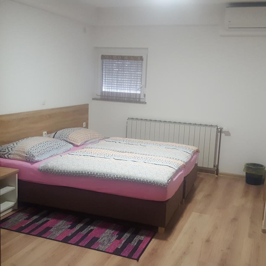 벨로바르 Sobe Mrak B&B 외부 사진